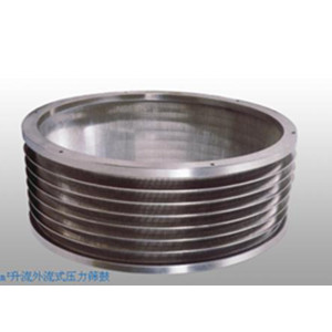 Upflow pressure screen drum